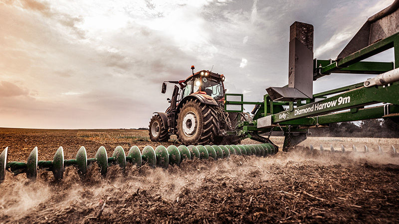 Valtra-Q-Series-powerful-hydraulics-800x450.jpg