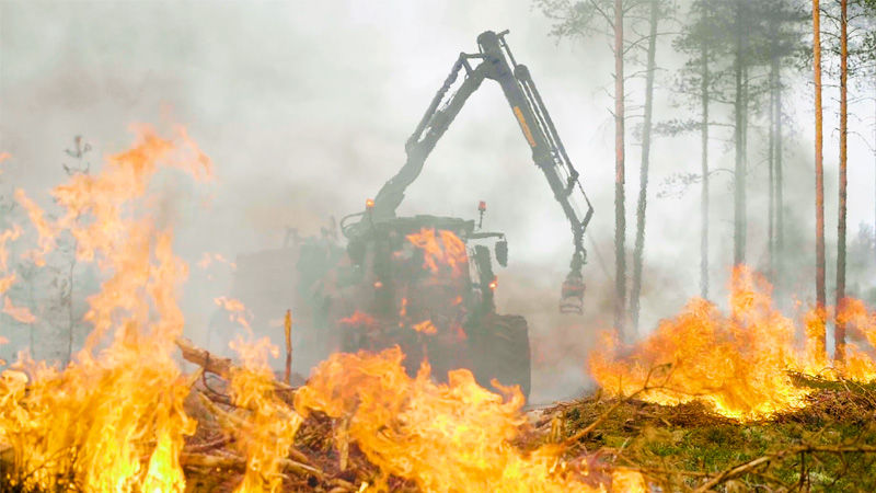 Valtra-Unlimited-Fire-Fighting.jpg