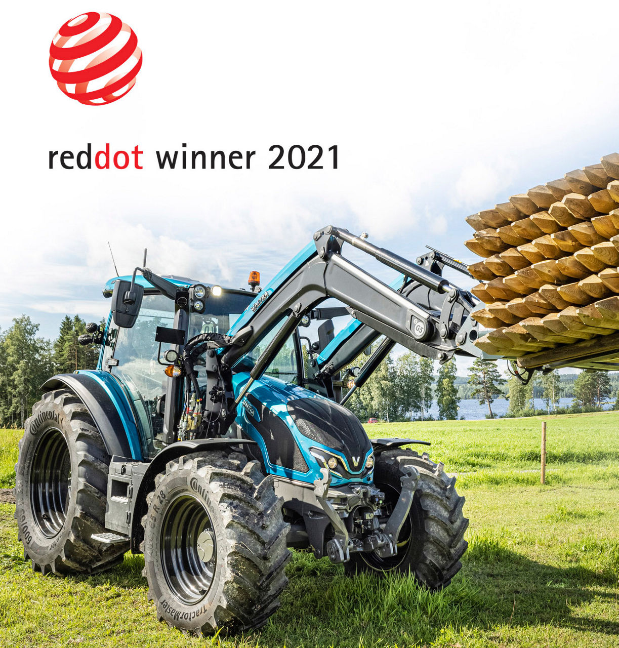 Valtra_G_series_RedDot_winner_blue_2.jpg