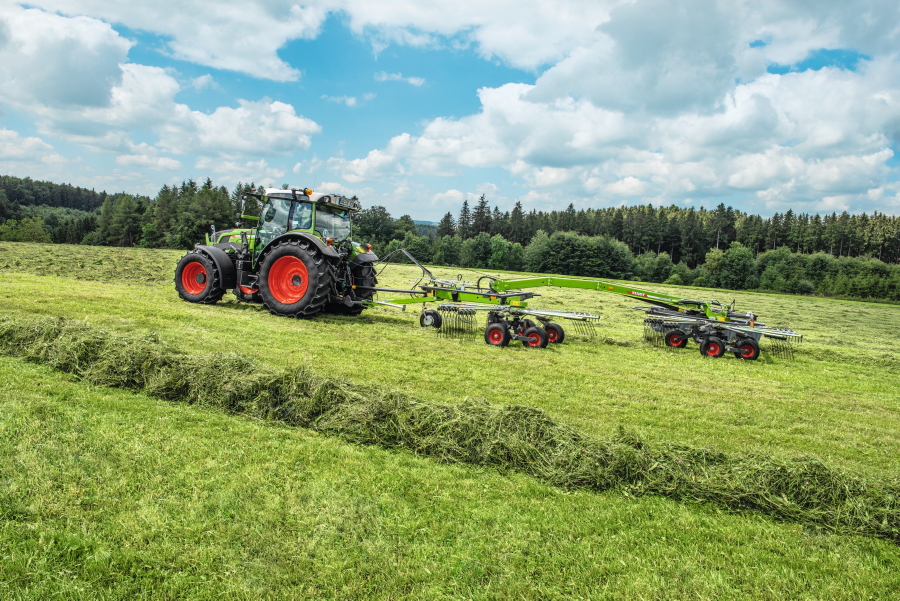 Fendt Former Rake