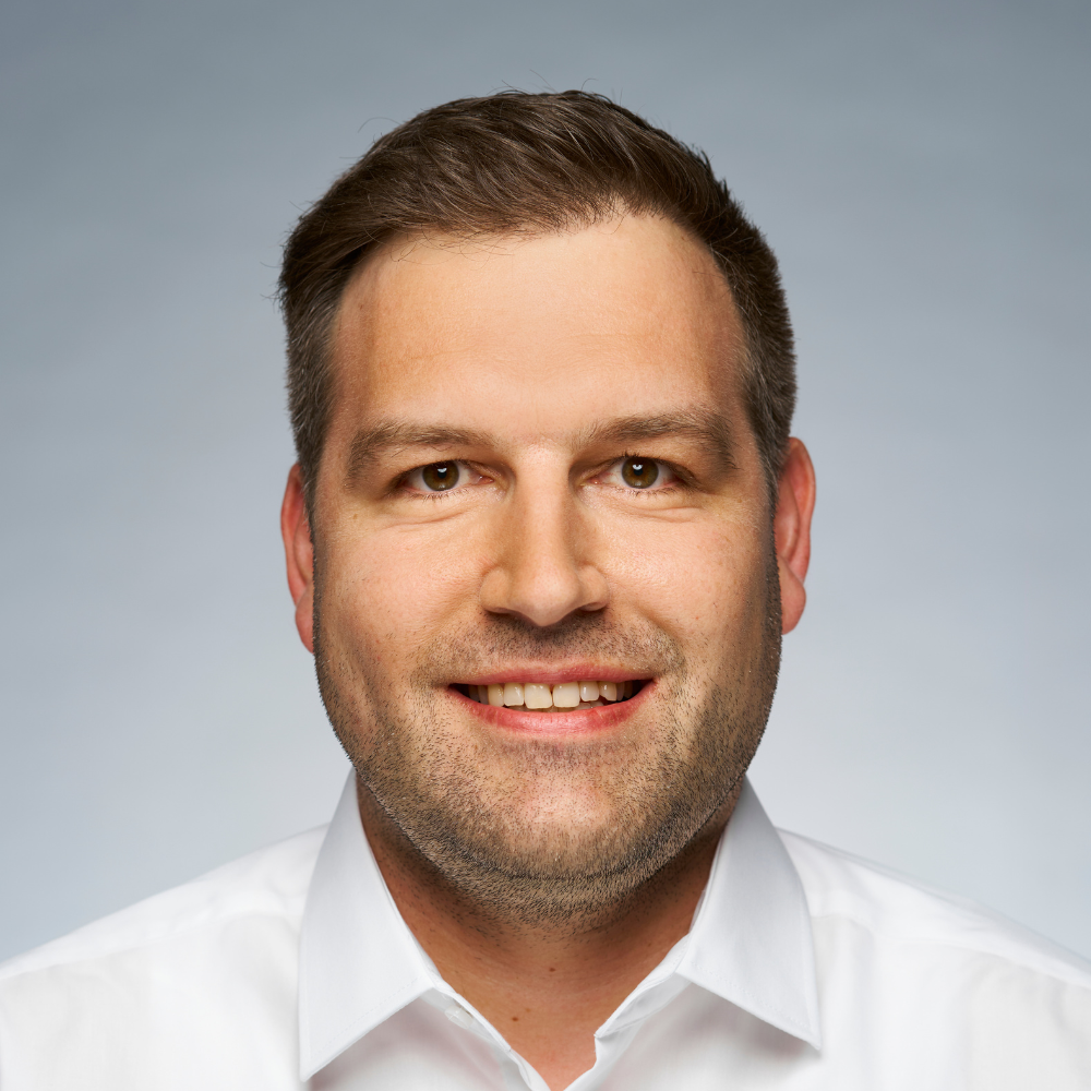 Alex Hemmen headshot