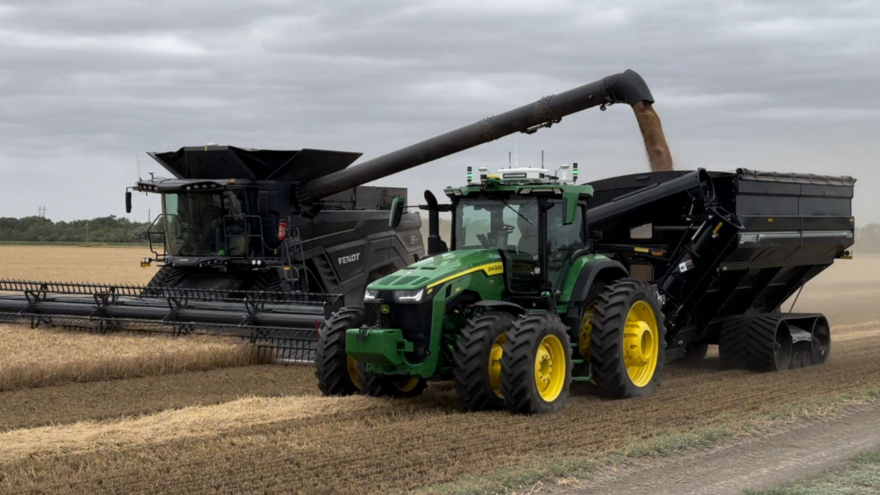 Outrun autonomous grain cart receives Davidson prize