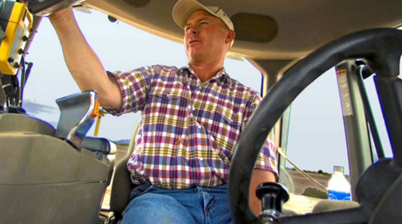 16:9 Images - ptxt-fieldlevelii-farmer-cab