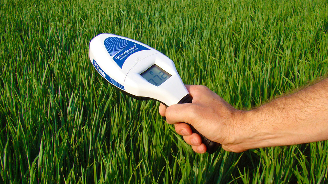 16:9 Images - ptxt-greenseeker-in-field