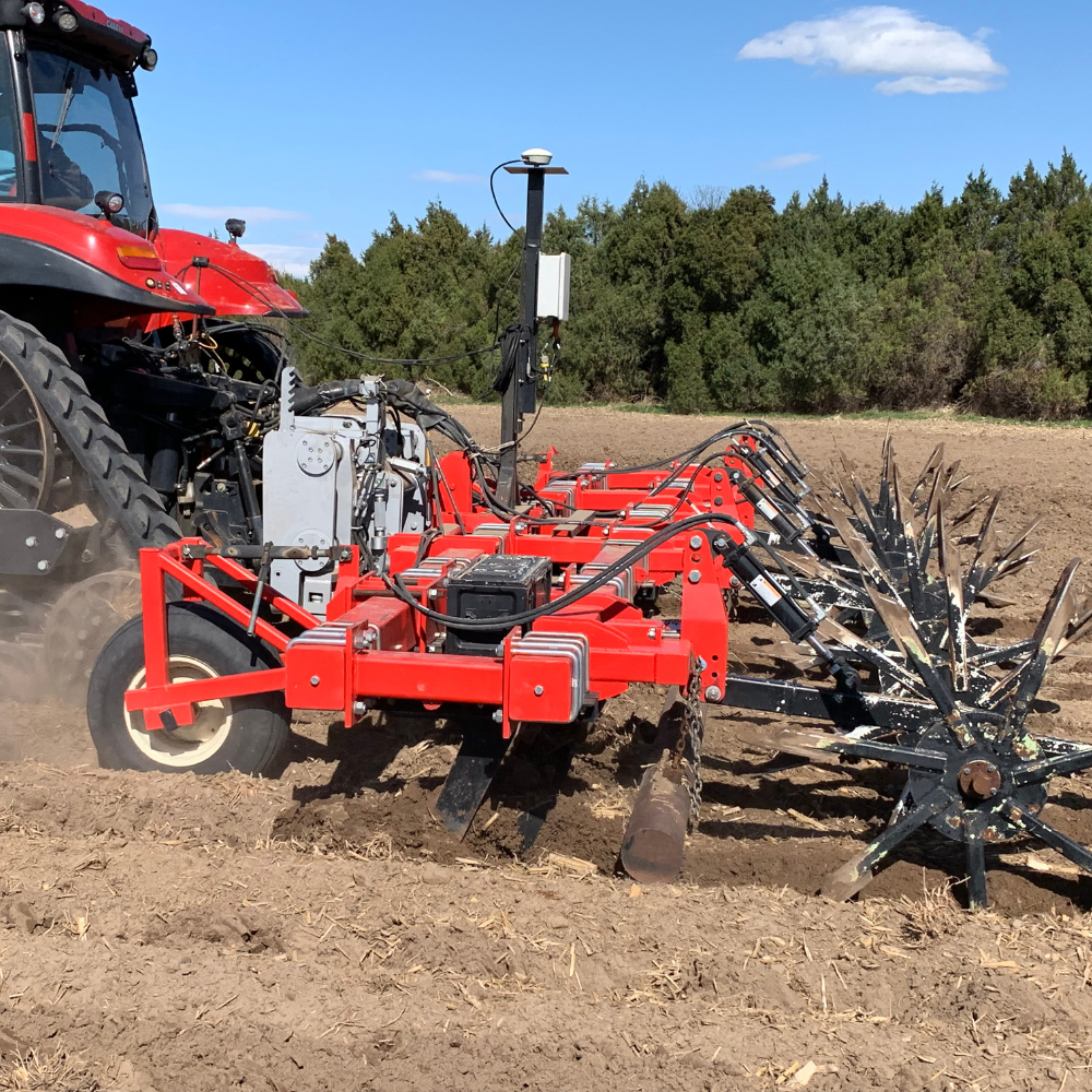 An implement using PTx Trimble TrueTracker technology