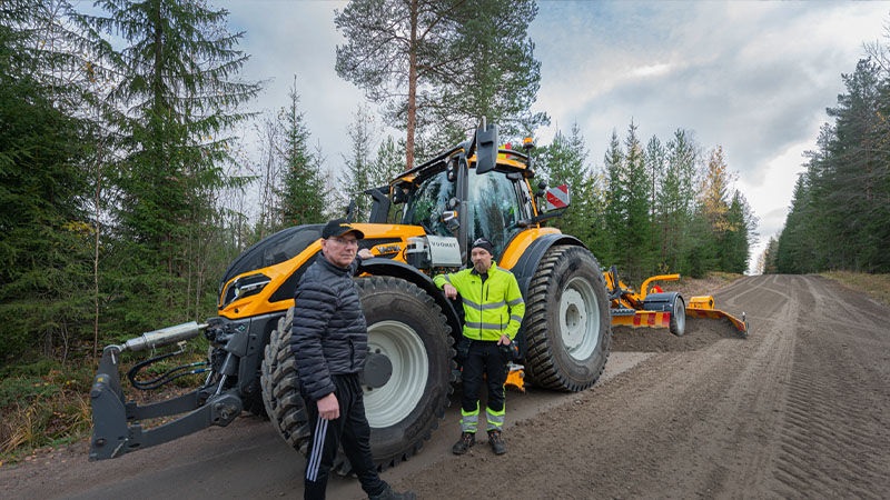 Reijo Vuoksenranta Managing Director of Vuoksenranta Tmi stands with his Valtra Q285 which is fitted with the Valtra Unlimited central lubrication system