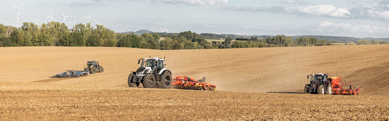 valtra-engage-care-and-go_4000x1250.jpg