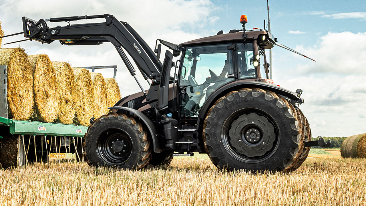 valtra-g-series-front-loader-anatomy_1600x900.jpg