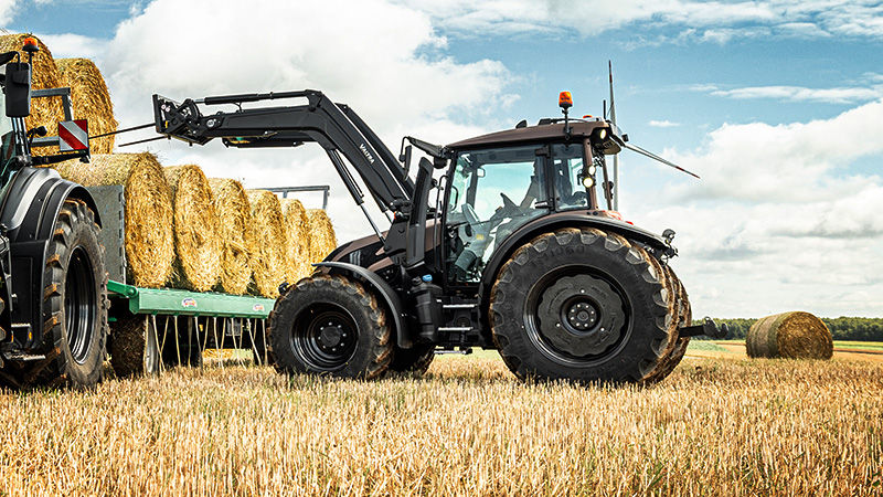 valtra-g-series-front-loader-anatomy_450x800.jpg