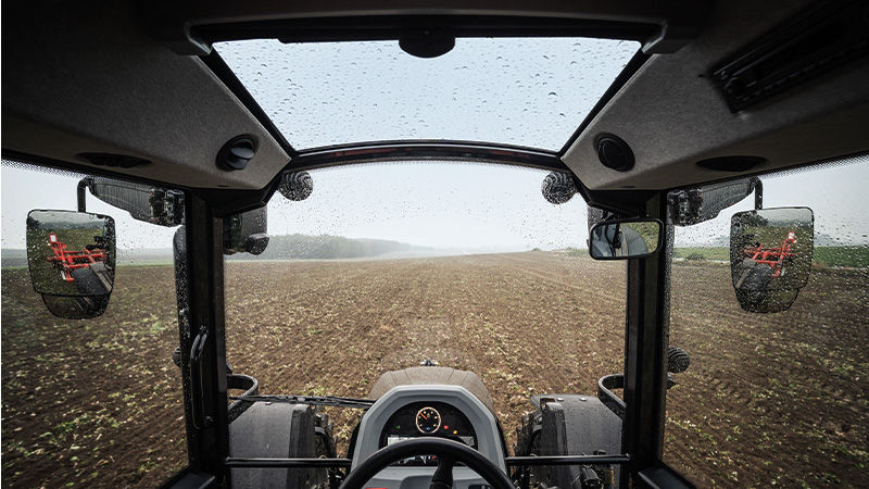 valtra-g-series-great-visibility-tractor_450x800.jpg