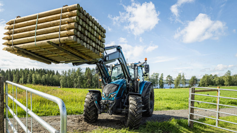 valtra-g-series-tractor-g135-unlimited-option-800-450.jpg