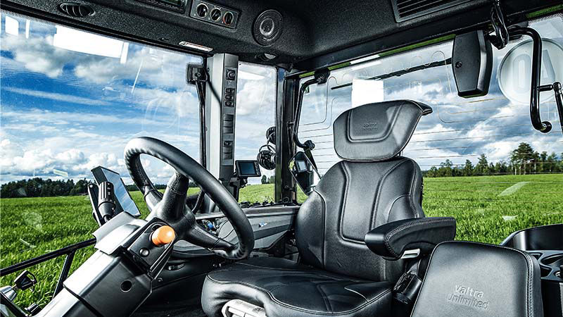 valtra-g-series-unlimited_450x800.jpg