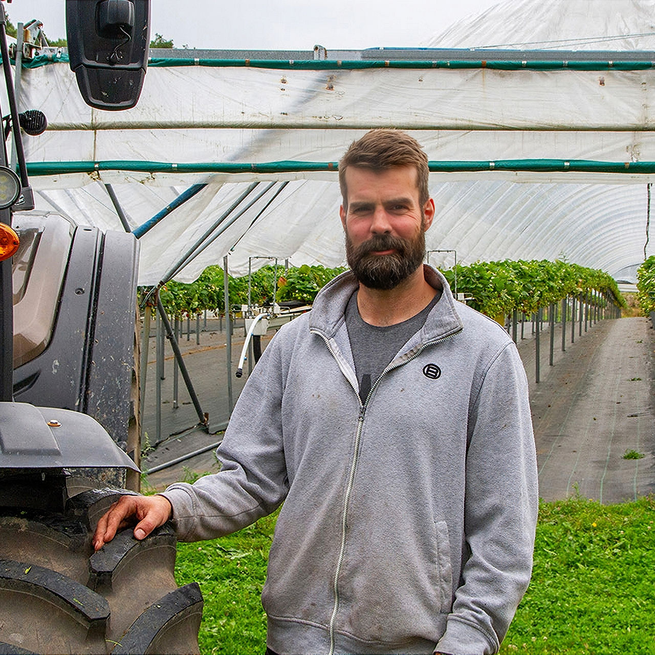 valtra-n-series-customer-sondre-austein_4000x4000.jpg