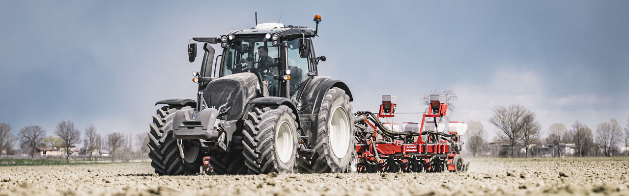 valtra-n-series-powerful-tractor_4000x1250.jpg