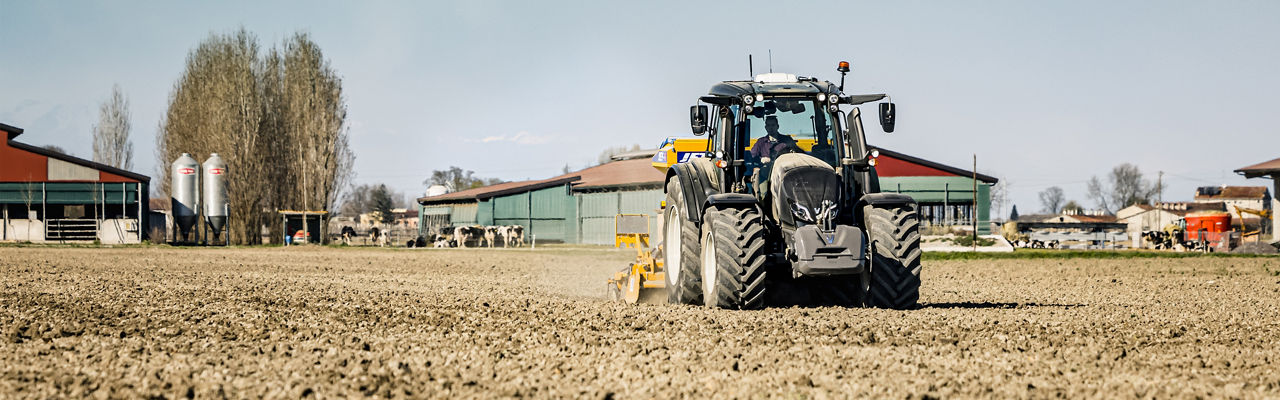 valtra-n-series-smart-farming-tractor_4000x1250.jpg