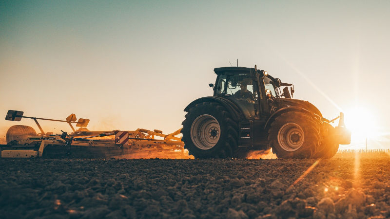 valtra-n-series-tractor-5th-gen-implement-sunset-800-450.jpg