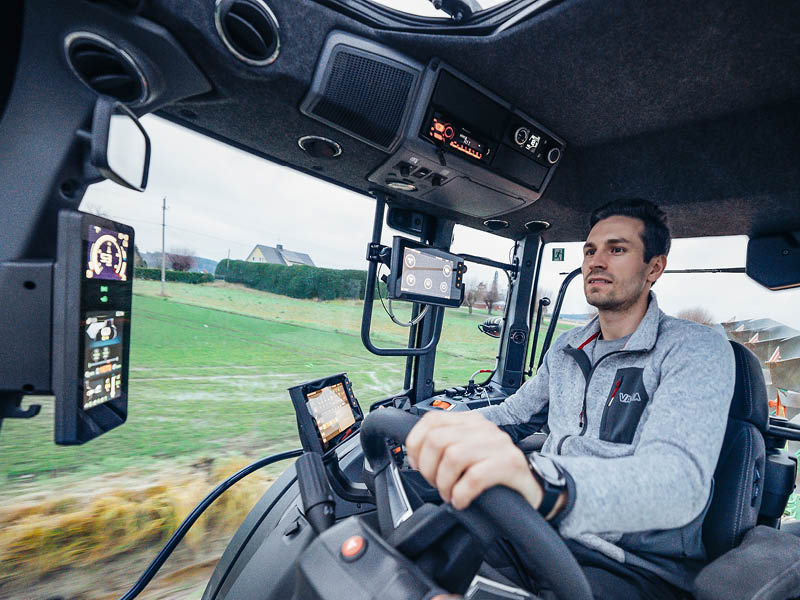 Valtra N5-Serie: Traktor mit Premium-Kabineninterieur