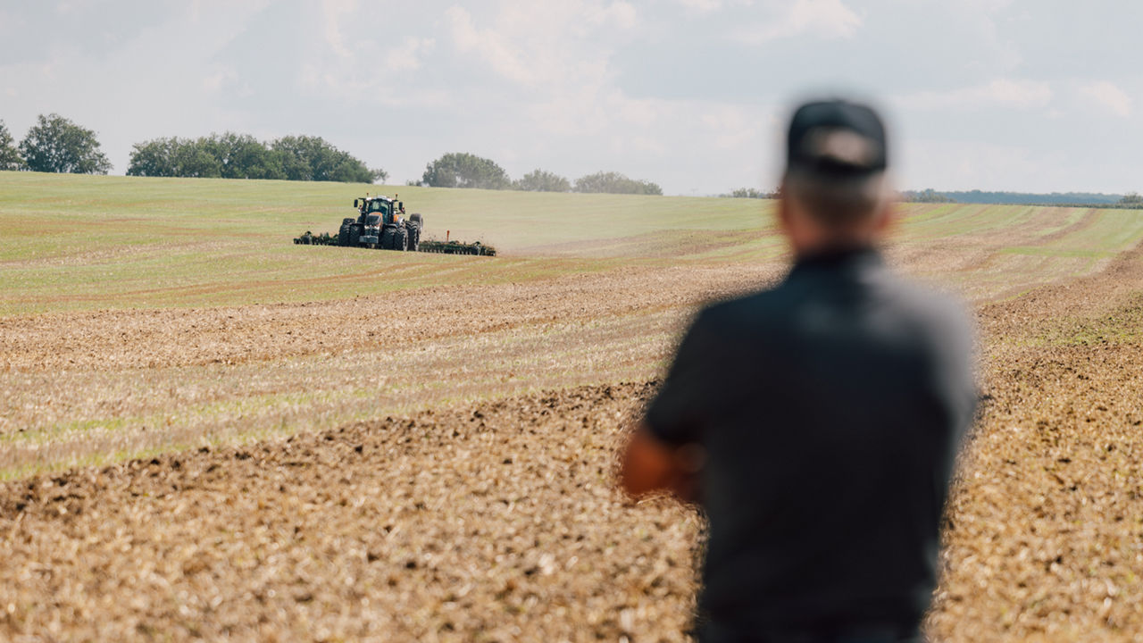 valtra-s-series-contracting-smart-trators_1600x900.jpg