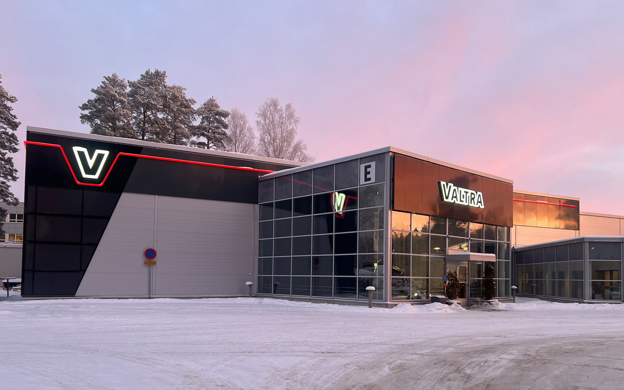 valtra-suolahti-factory_4000x2500.jpg