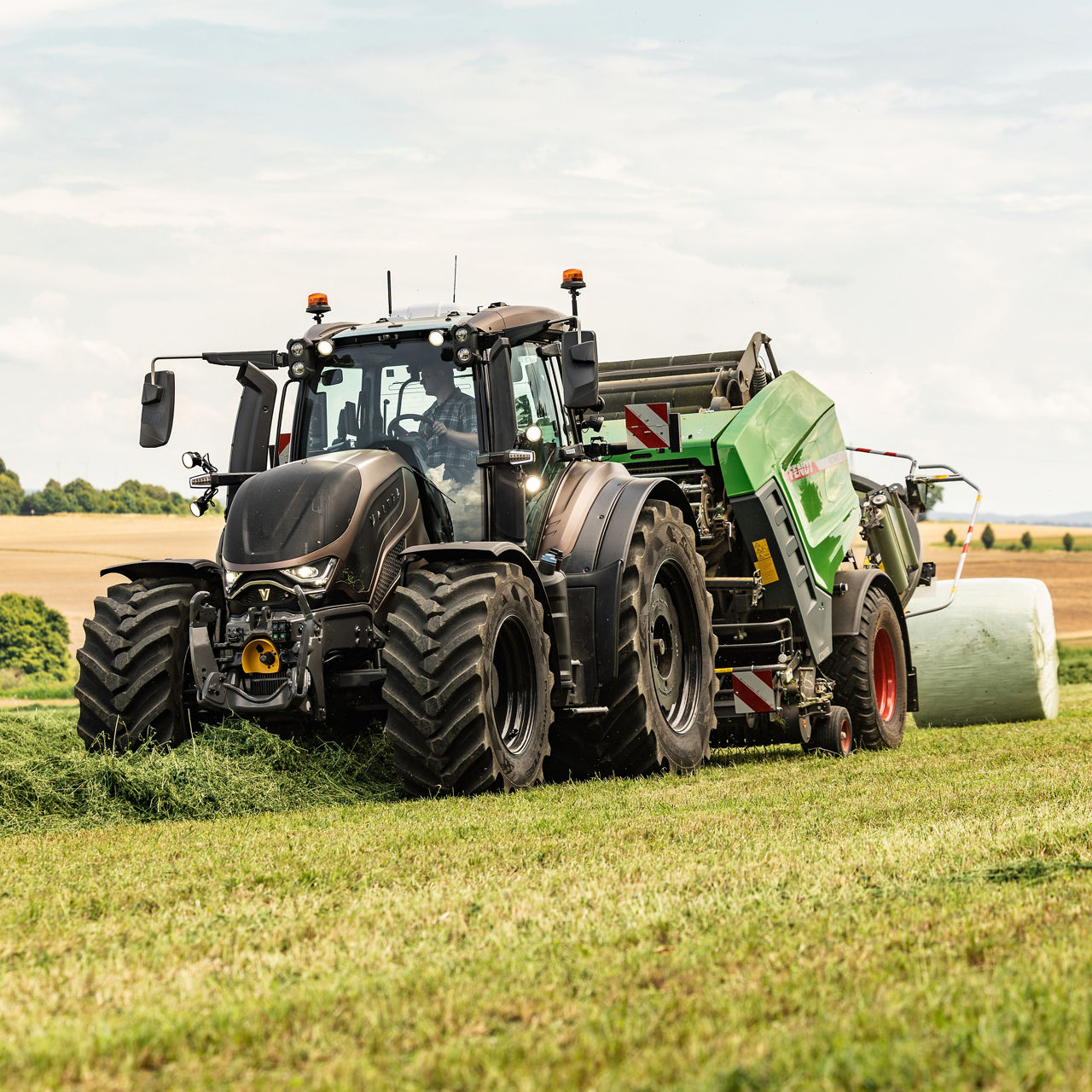 valtra-t-series-agco-ml-180-cvt-transmission_4000x4000.jpg