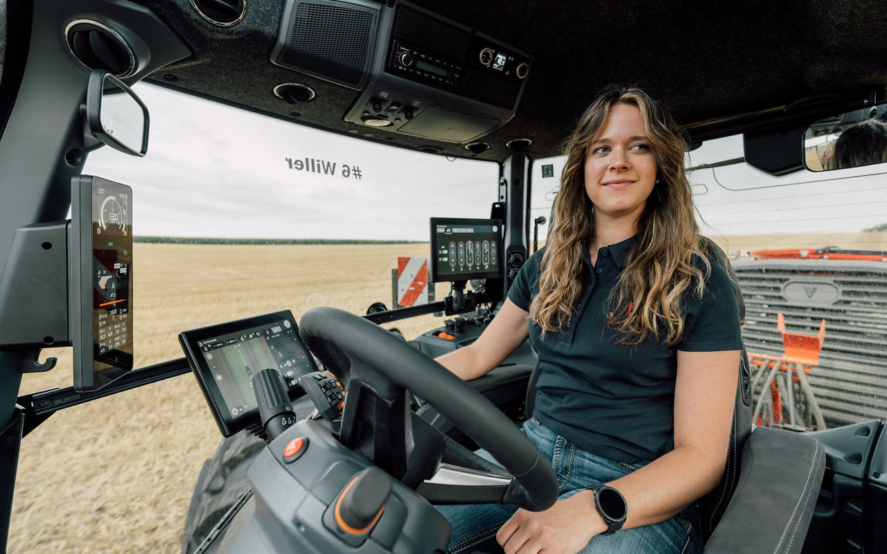 valtra-t-series-smartest-operator-experience_4000x2500.jpg