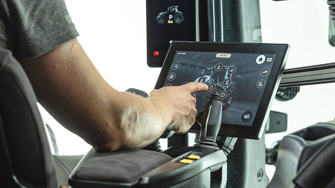 valtra-t-series-smarttouch-gen2_1600x900.jpg
