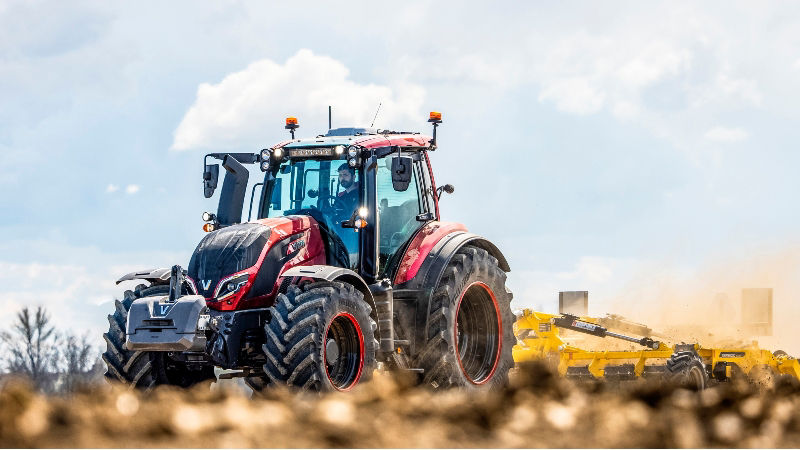 valtra-t-series-tractor-5th-gen-sunshine-red-800-450.jpg