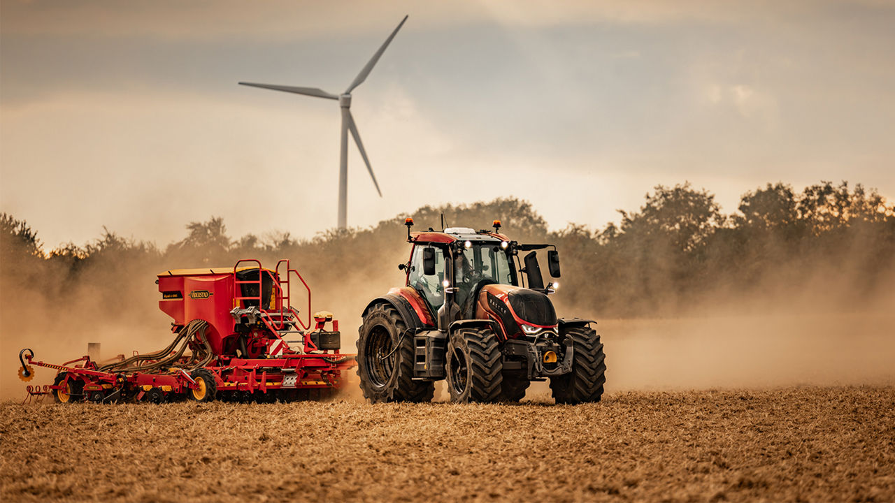 valtra-t-series-tractor-smart-power-management_1600x900.jpg