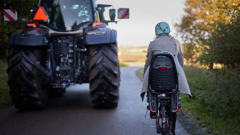 valtra-unlimited-view-01_800x450.jpg