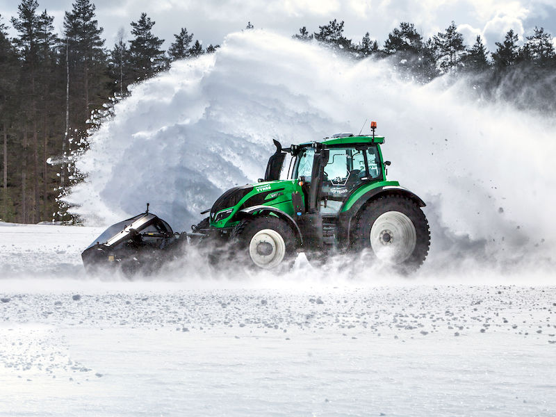 valtra-weltrekord-schneeschieben_800x600.jpg