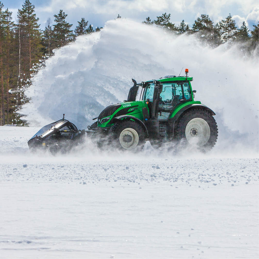 weltrekord-fahrerloser-traktor-snowrace_800x800.jpg