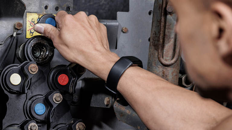 Ein von Hand verstellbares industrielles Bedienfeld