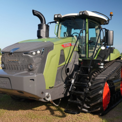 Tractors alt text