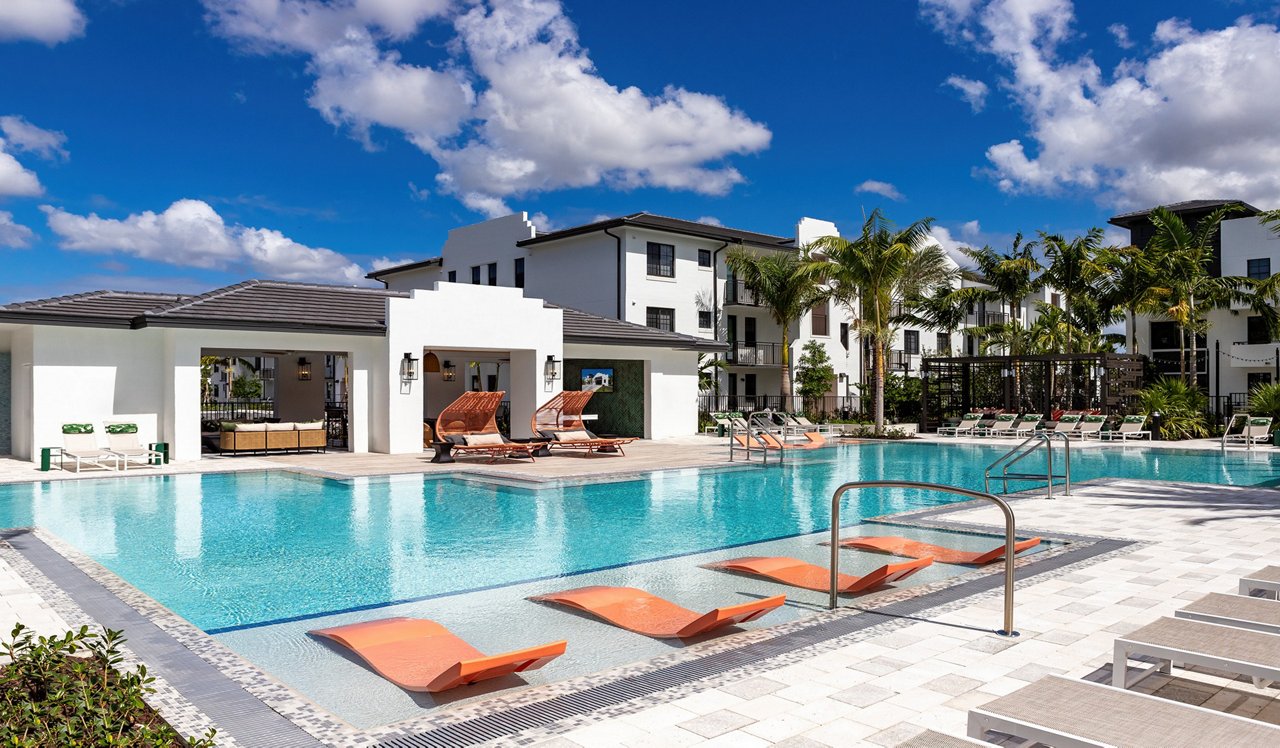 Solea at Miami Lakes - Hialeah, FL - Swimming Pool
