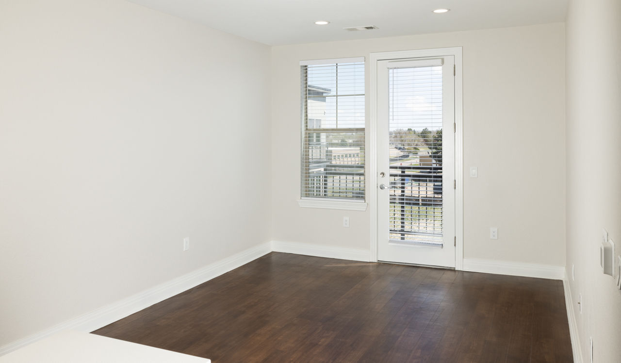 21 Fitzsimons - Aurora, CO - Living Room