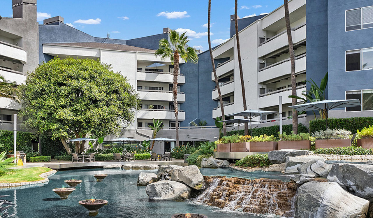 3400 Avenue of the Arts - Costa Mesa, CA - Garden