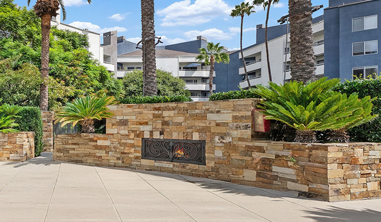 3400 Avenue of the Arts - Costa Mesa, CA - fireplace