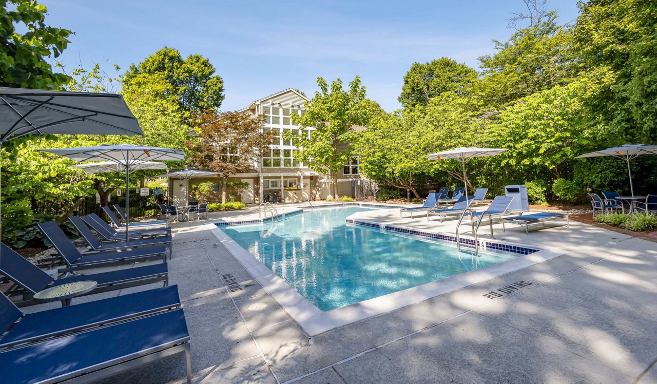 Burke Shire Commons Apartments in Burke, VA - Pool