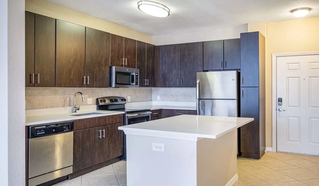 City Center on 7th - Pembroke Pines, FL - Kitchen