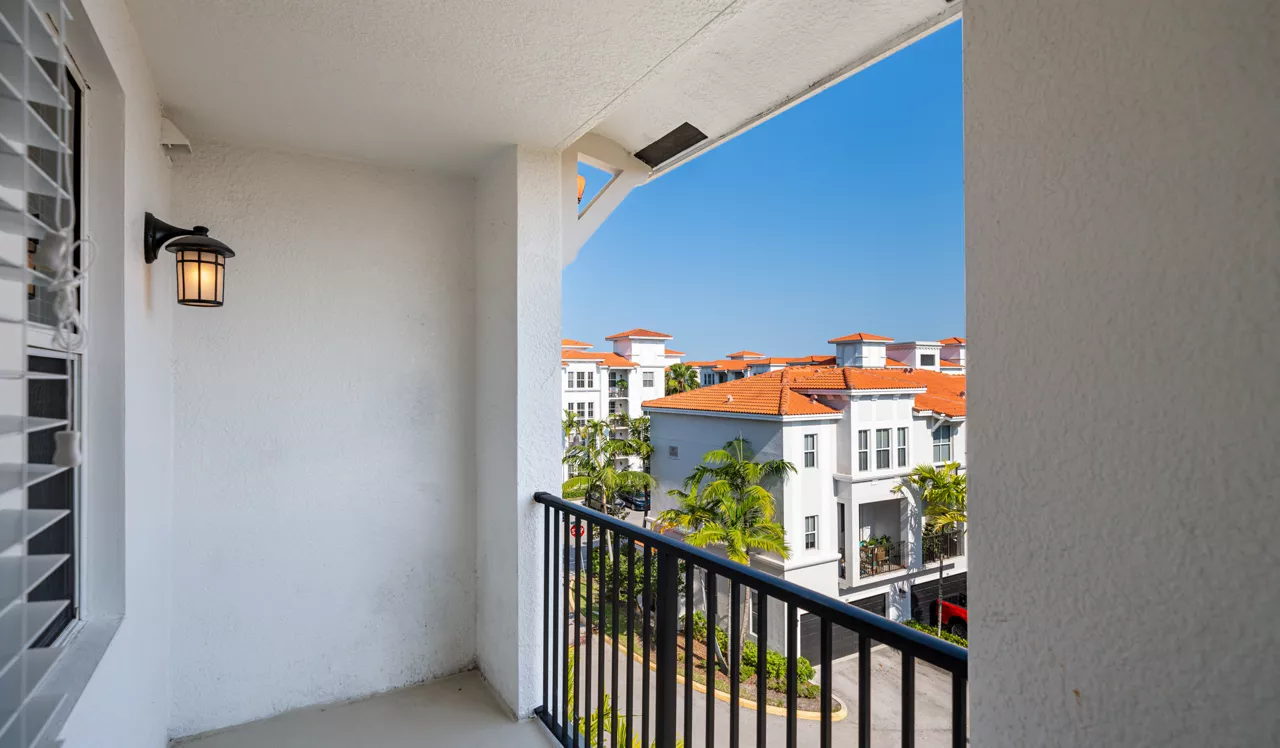 City Center on 7th - Pembroke Pines, FL - Balcony