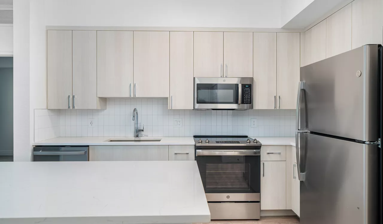 City Center on 7th - Pembroke Pines, FL - Zar Kitchen
