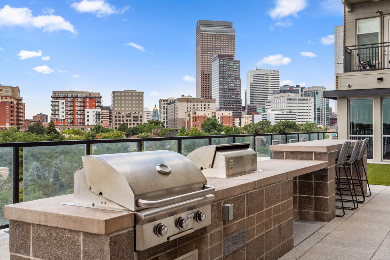 Arapahoe Square - Denver, CO - Grills
