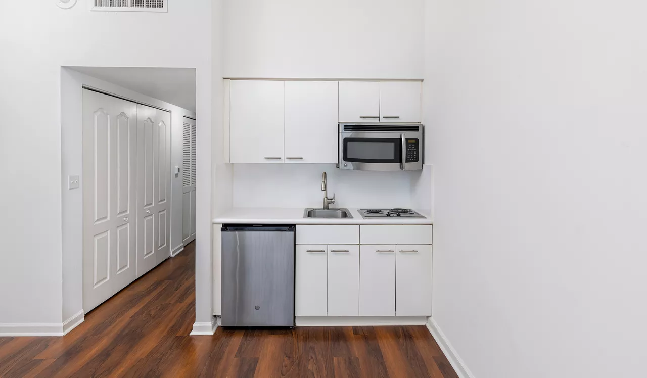 Bay Parc - Miami, FL - Kitchen