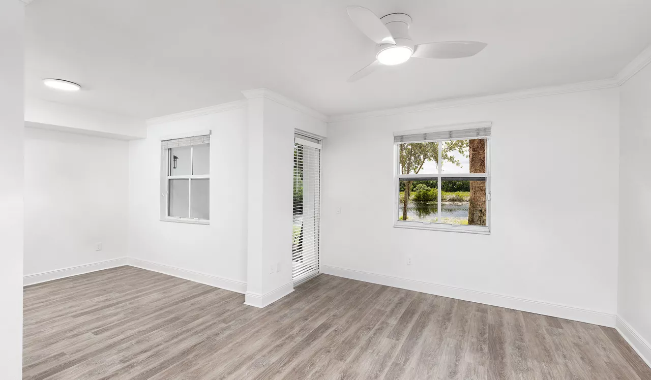 City Center on 7th - Pembroke Pines, FL - Fuente Premier Dining Room