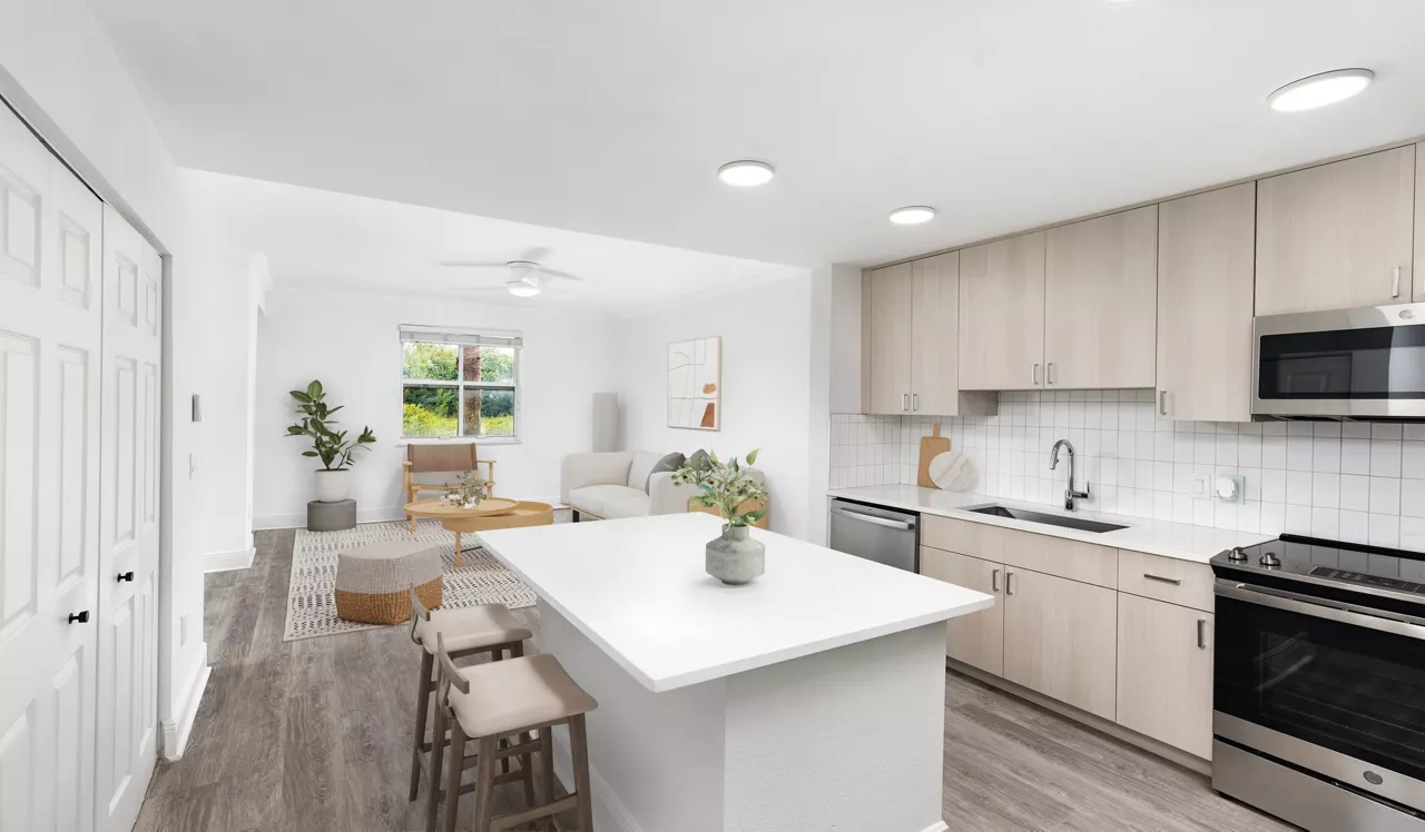 City Center on 7th - Pembroke Pines, FL - Fuente Premier Kitchen