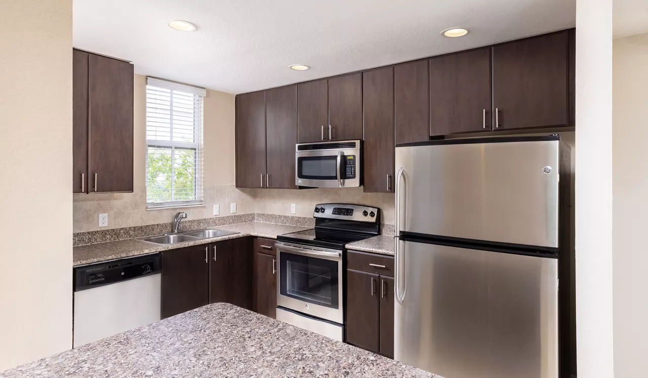 City Center on 7th - Pembroke Pines, FL - Zar Kitchen