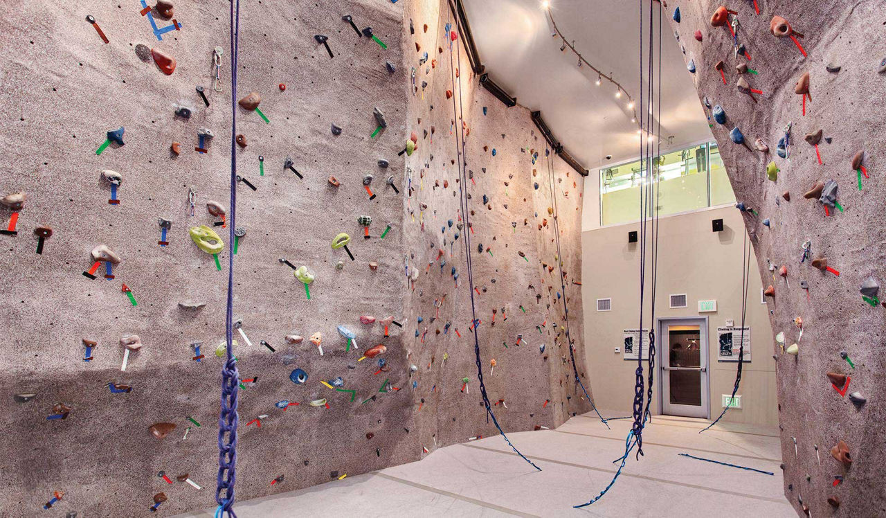 3400 Avenue of the Arts - Costa Mesa, CA - rock wall