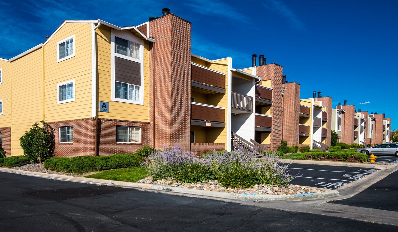 Verona - Littleton, CO - Building Exterior