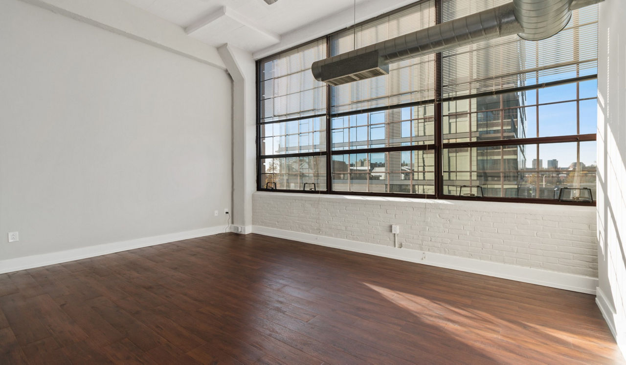 Locust on the Park - Philadelphia, PA - living room