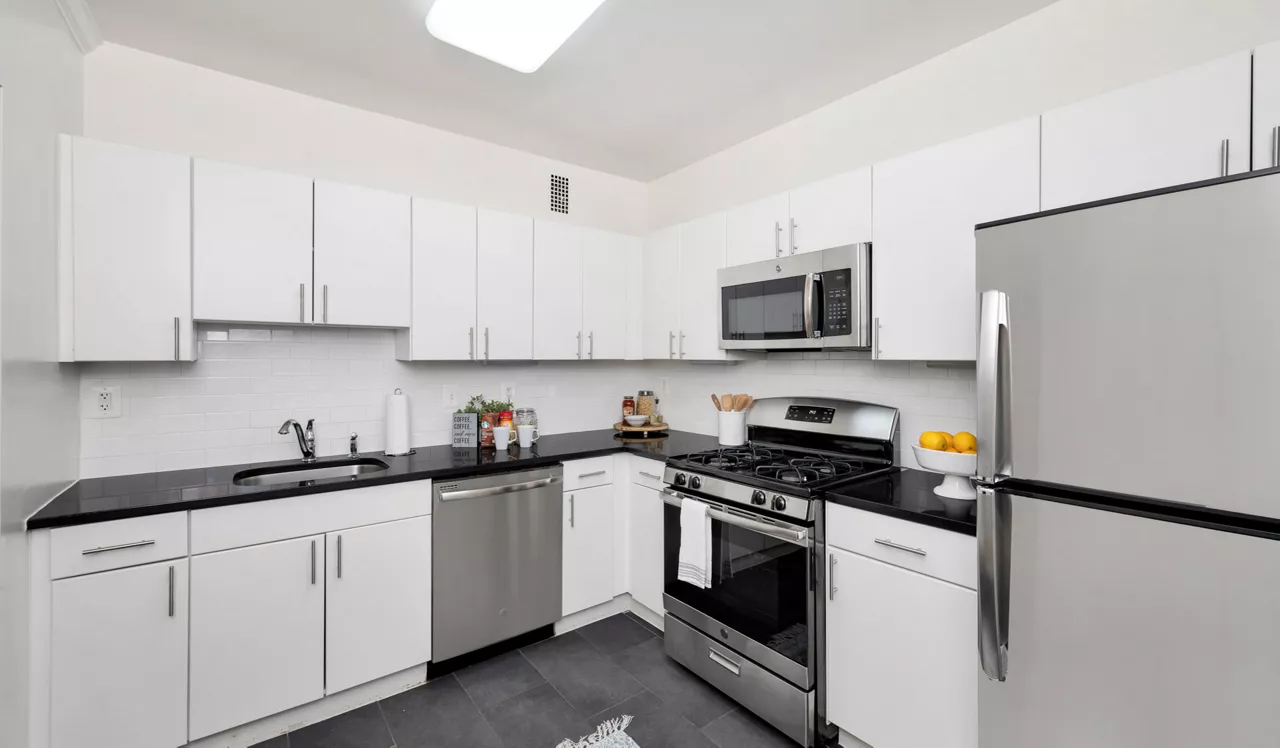 Willard Towers - Chevy Chase, MD - Interior Kitchen